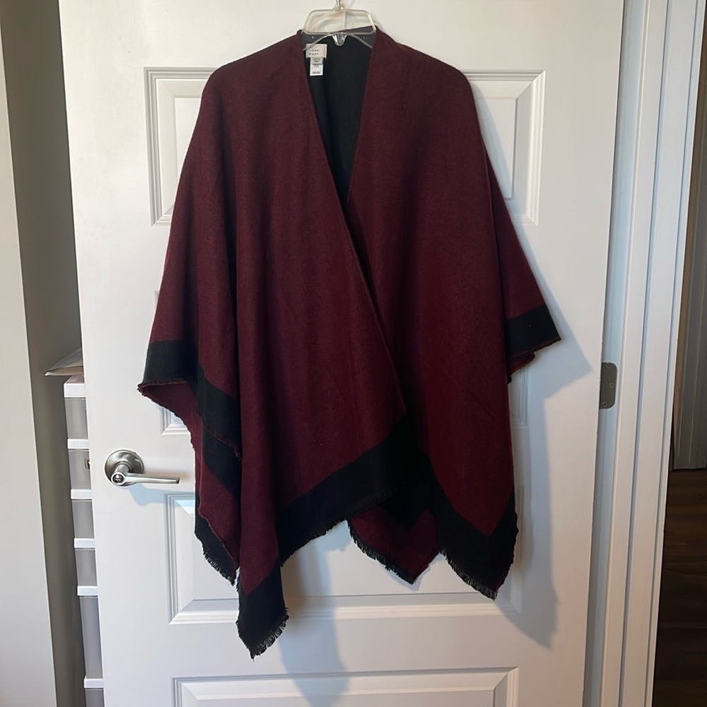 A New Day wrap poncho - One size fits most - garnet and black
